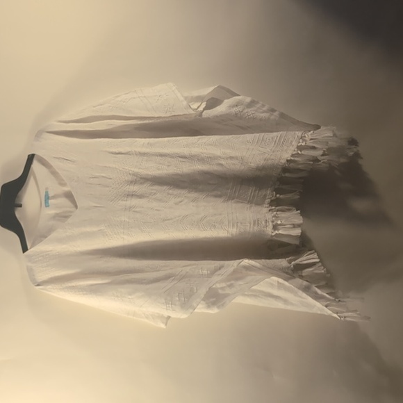 J.Mclaughlin White embroidered Poncho Blouse with Arms Size M/L - Picture 7 of 10